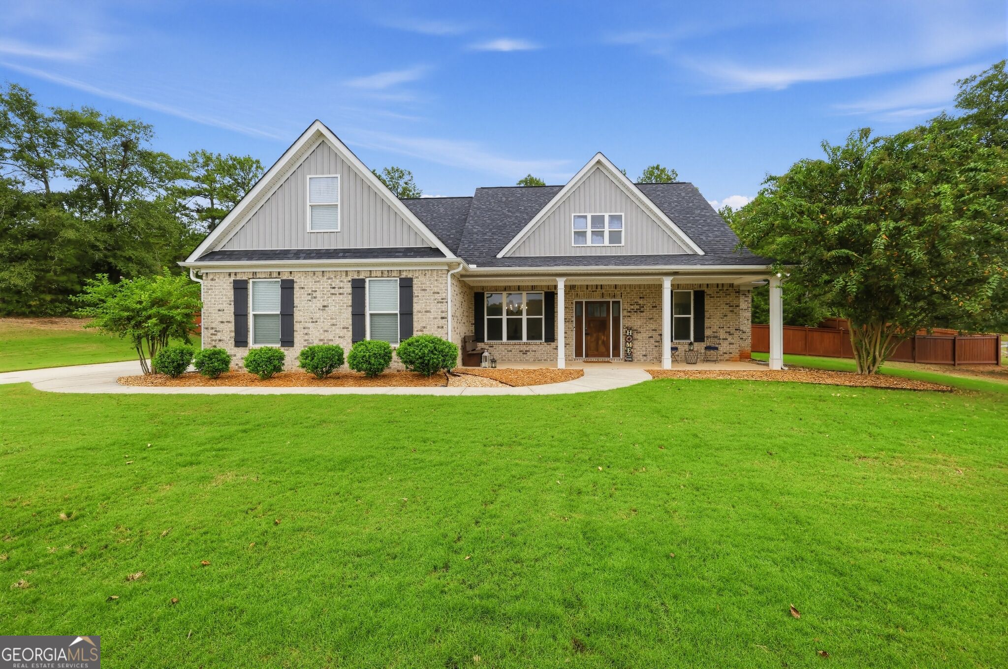 160 Jackson Drive Property Photo 1