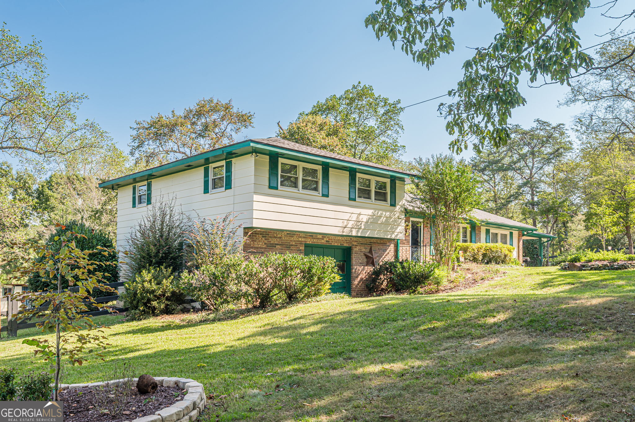 1276 Howell Property Photo 4