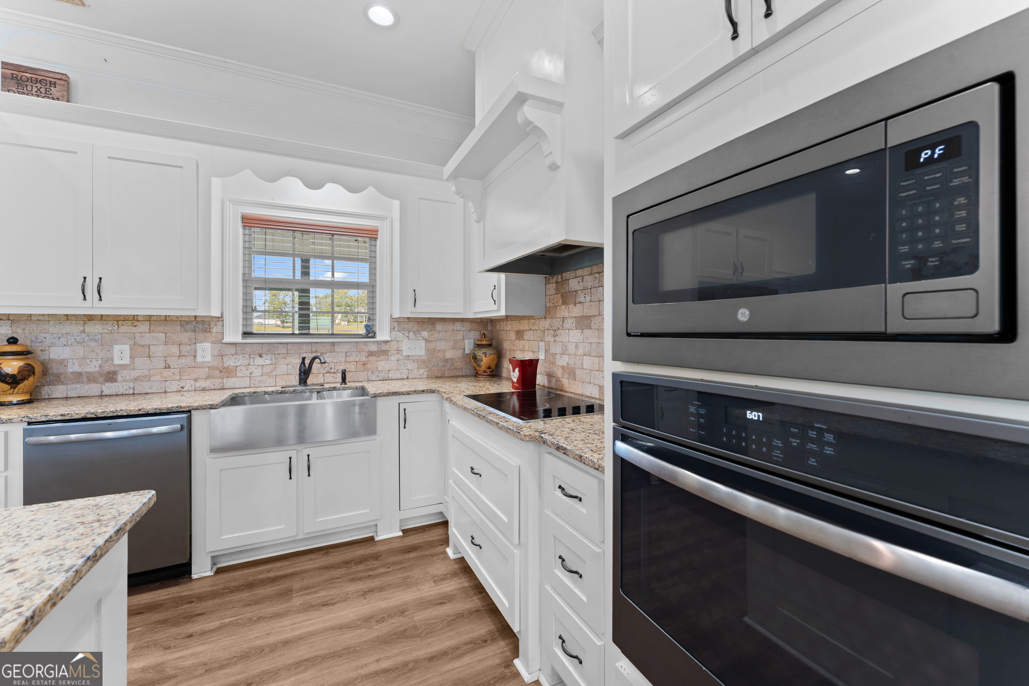 179 Village Circle Property Photo 13