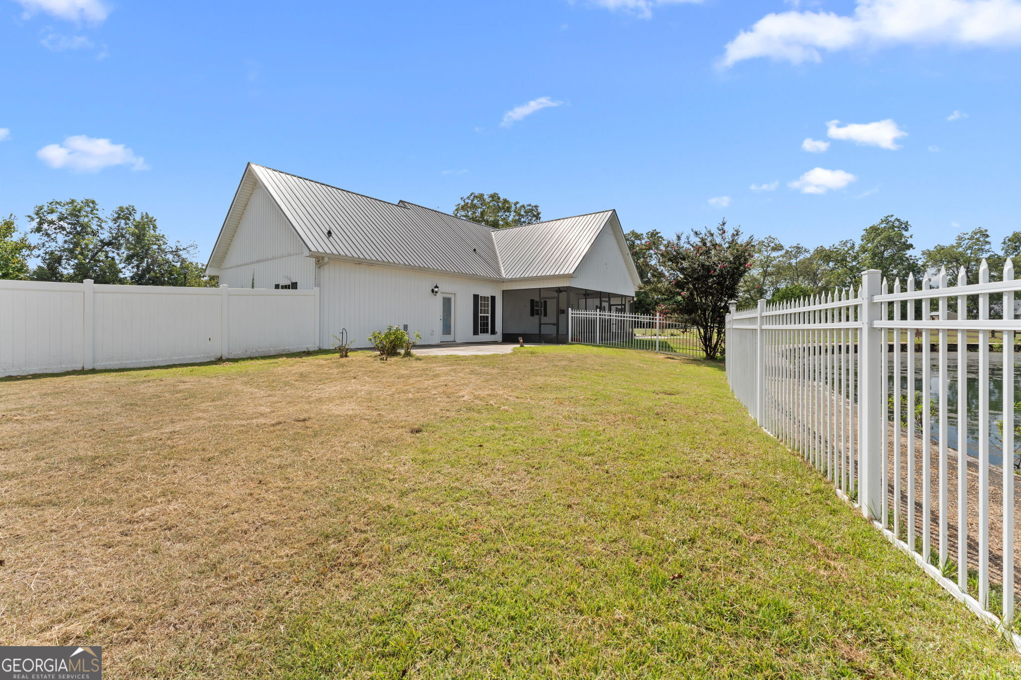 179 Village Circle Property Photo 38
