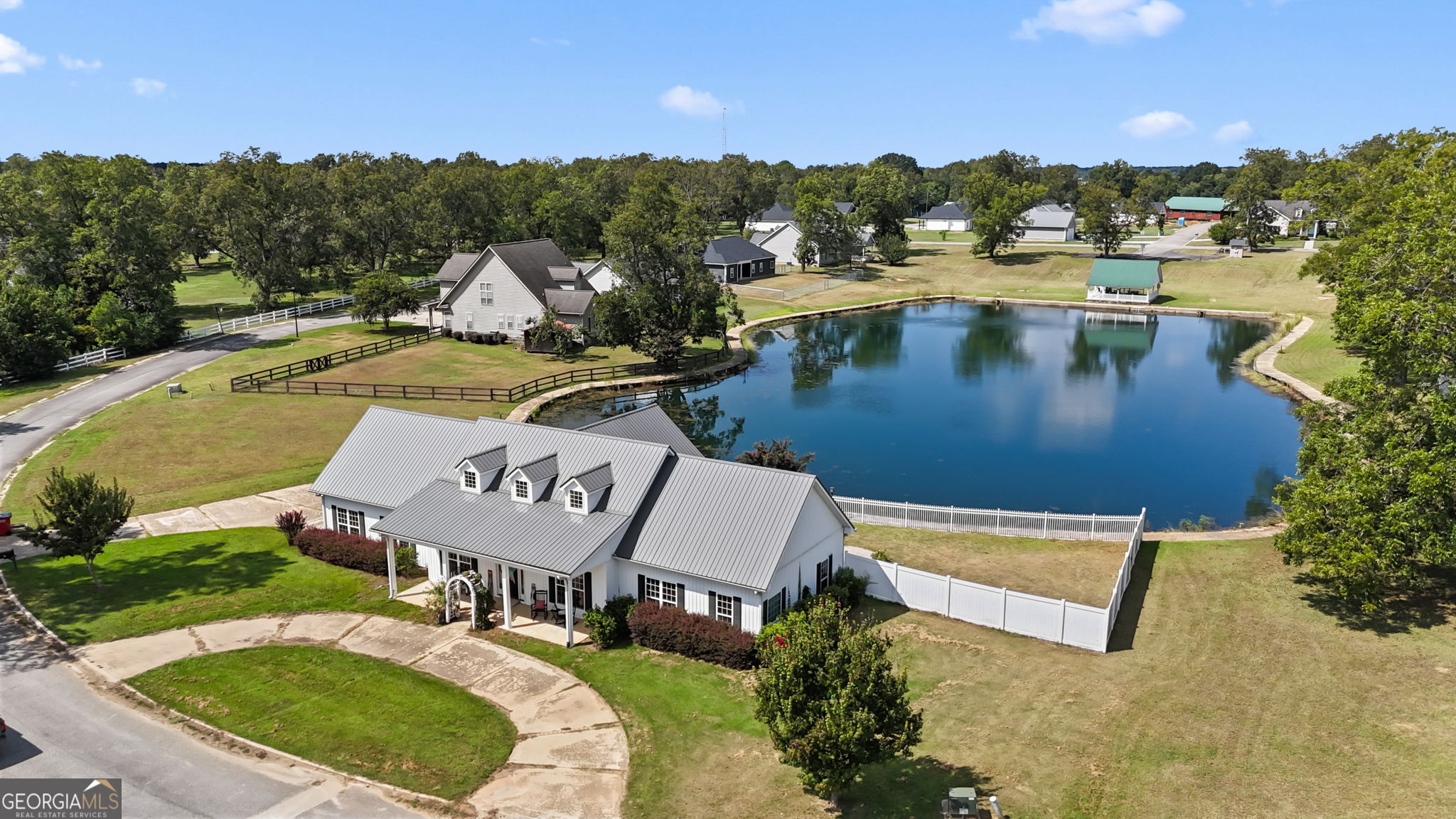 179 Village Circle Property Photo 40