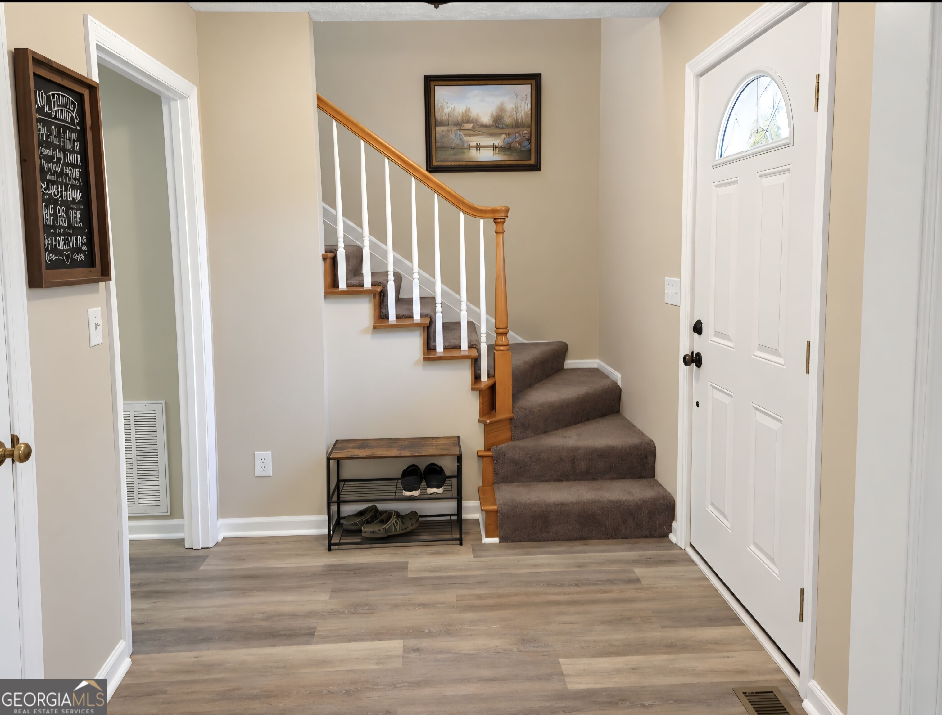 120 Lynn Place Property Photo 10