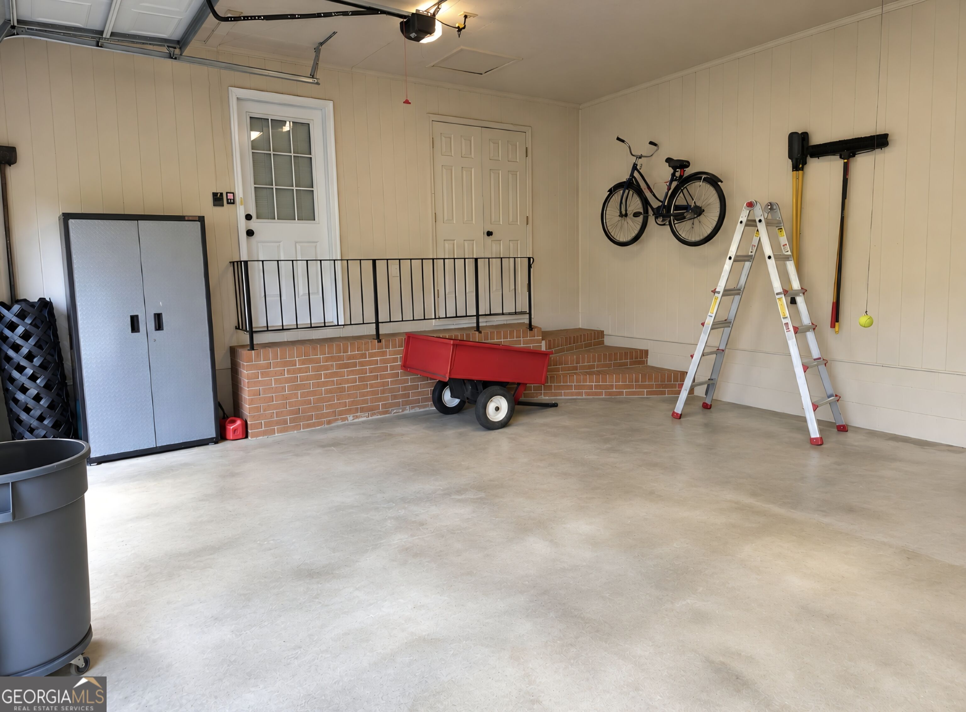 120 Lynn Place Property Photo 24