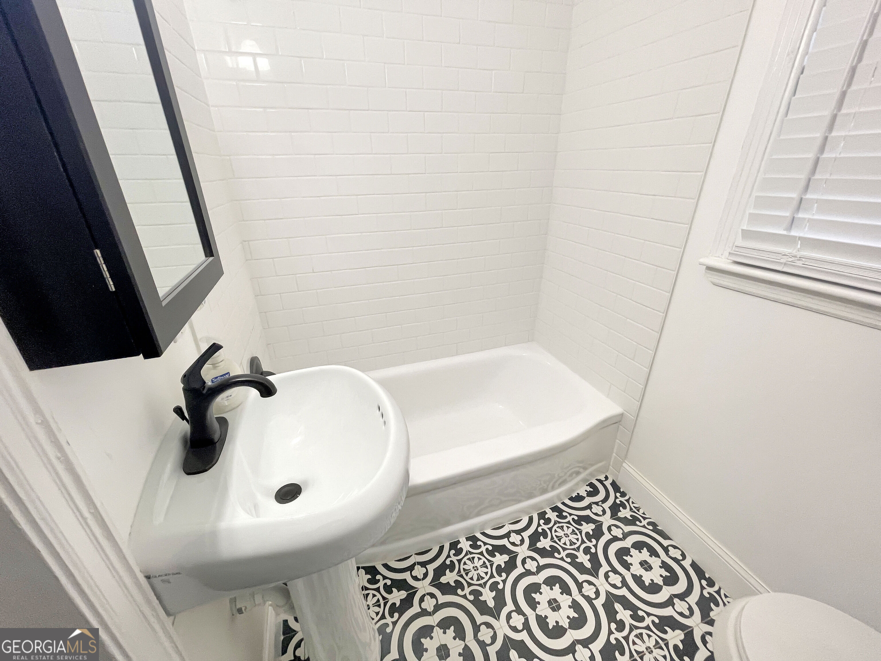 871 Laurelmont Drive Property Photo 6