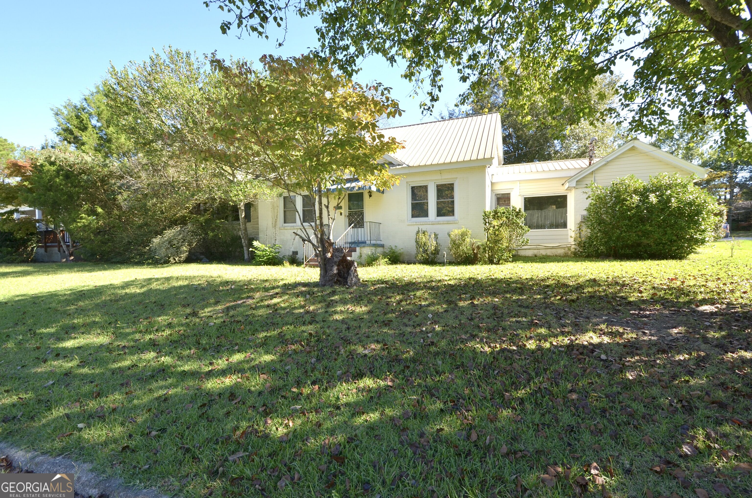 5408 Park Street Property Photo 3