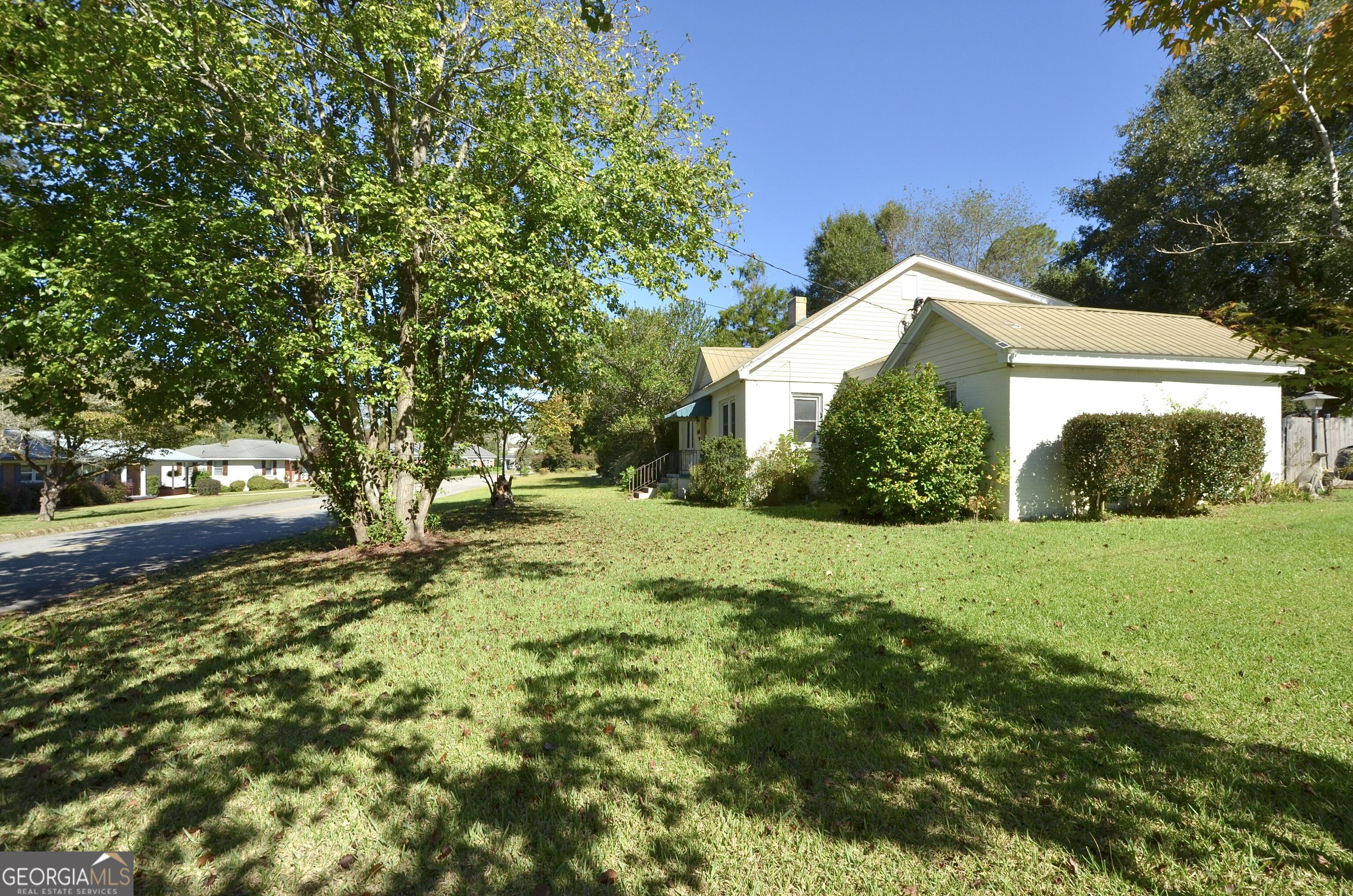 5408 Park Street Property Photo 9