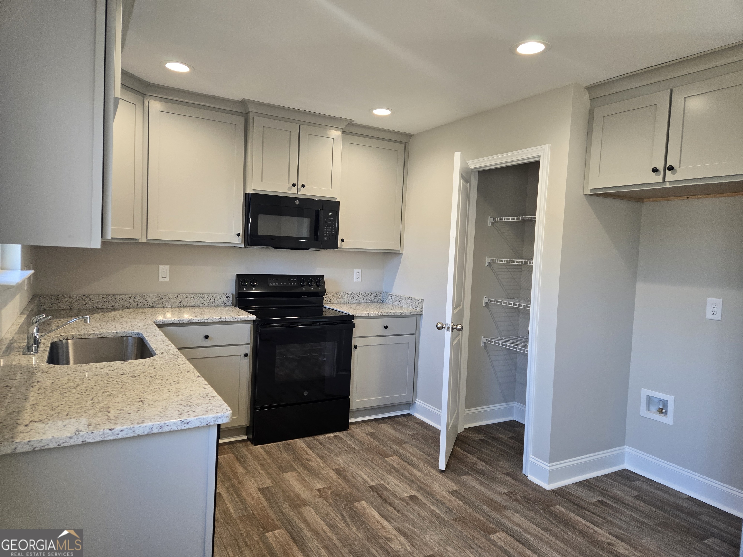 3111 Westchester Drive Property Photo 17