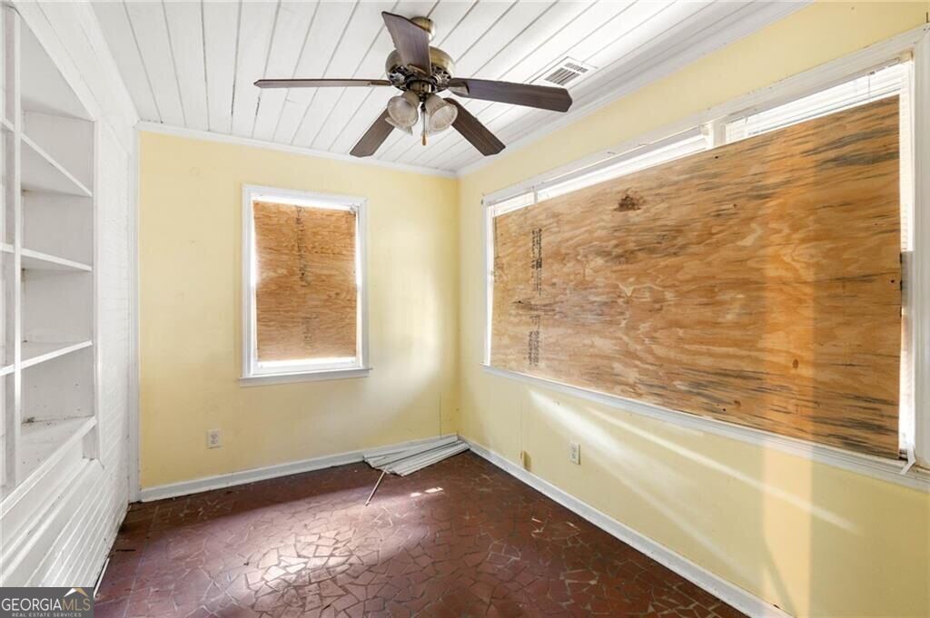 71 Burbank Drive Nw Property Photo 8