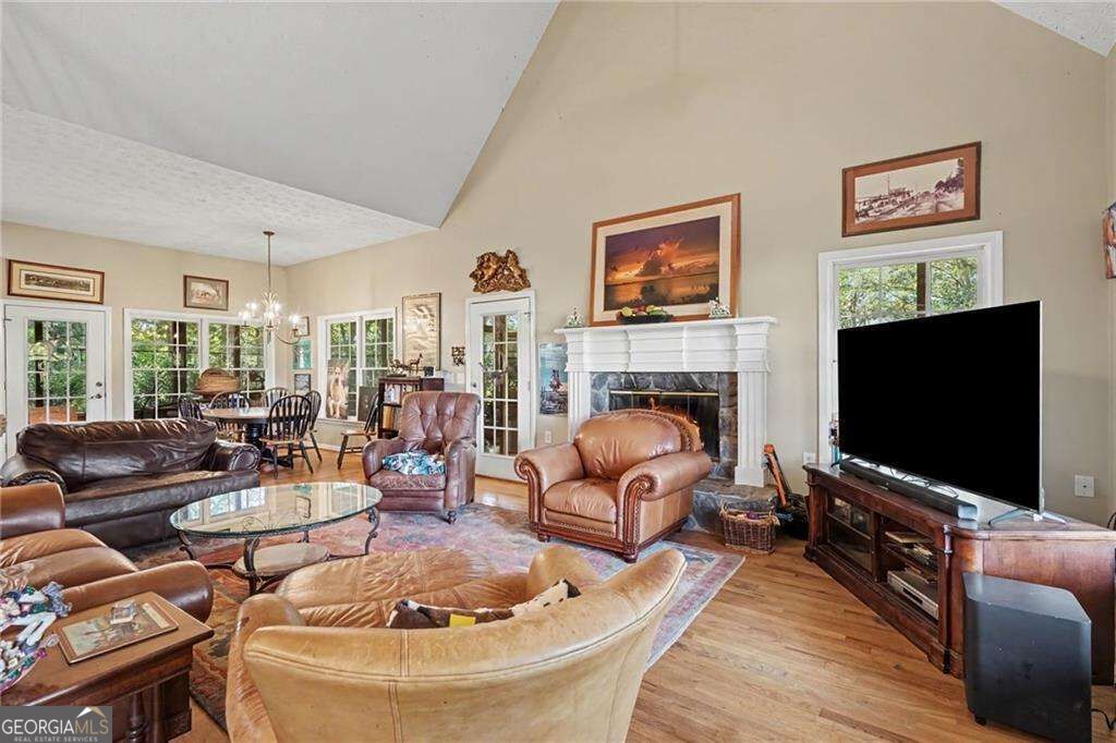 1068 Wrights Mill Road Property Photo 5