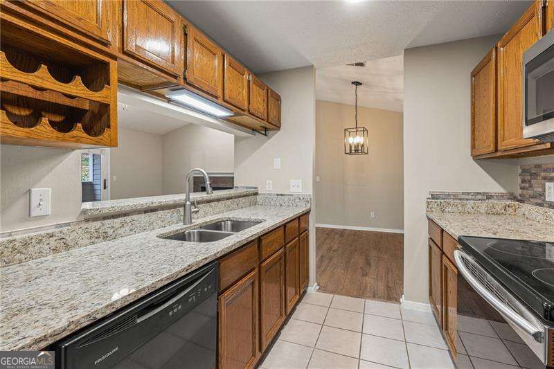 408 Warm Springs Circle Property Photo 3