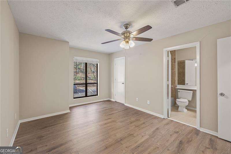 408 Warm Springs Circle Property Photo 17