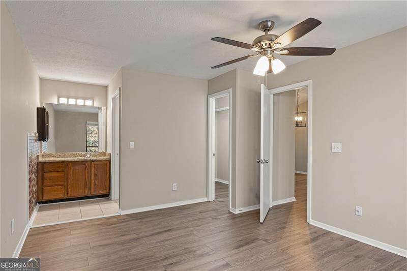 408 Warm Springs Circle Property Photo 18