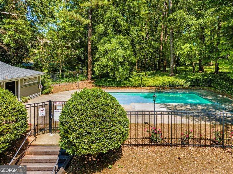 408 Warm Springs Circle Property Photo 26