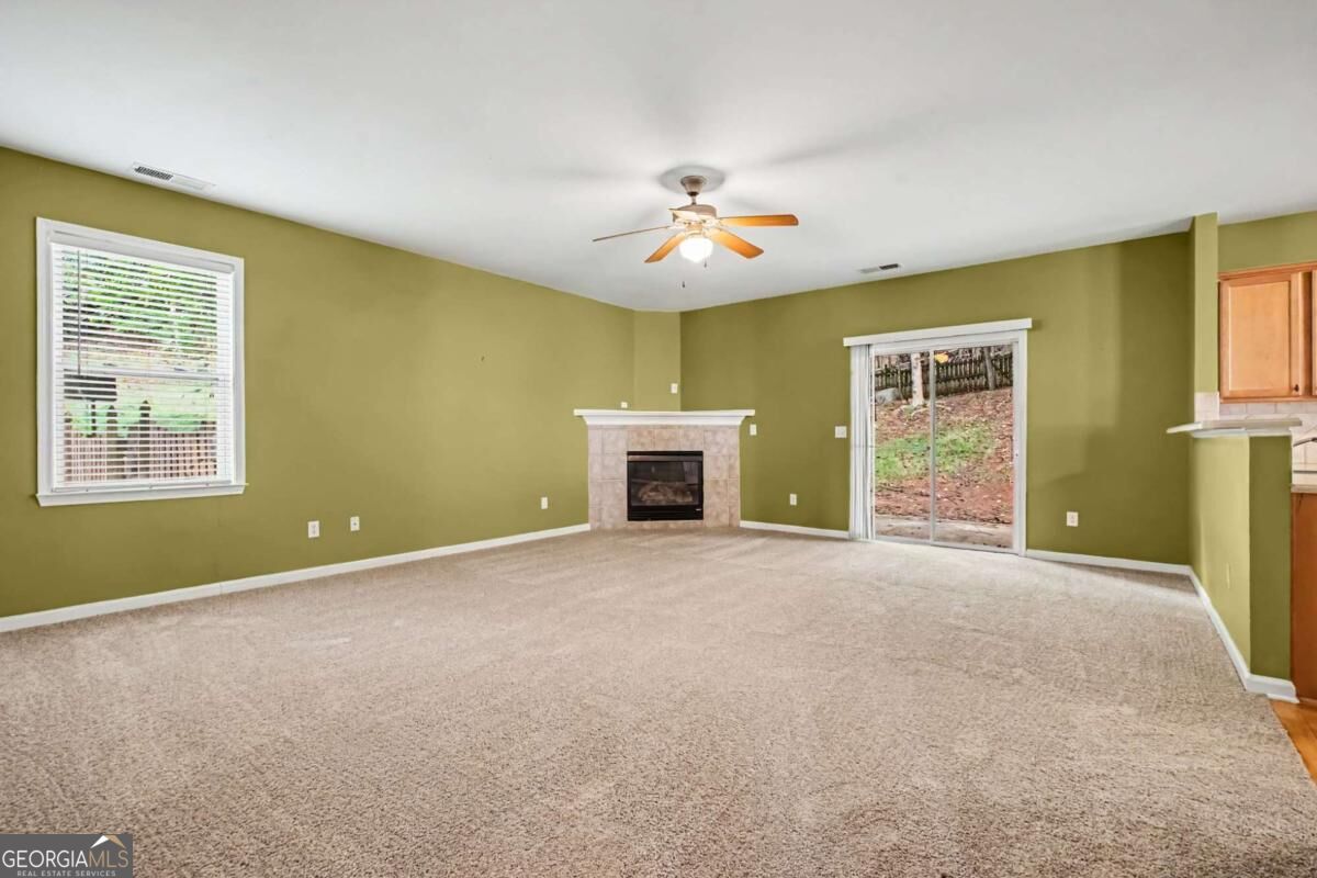 925 Liberty Ives Drive Property Photo 4