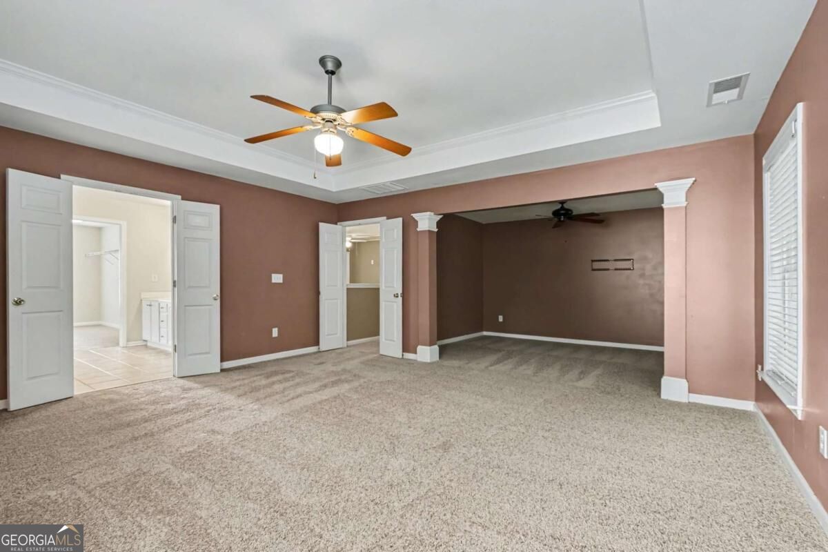 925 Liberty Ives Drive Property Photo 14