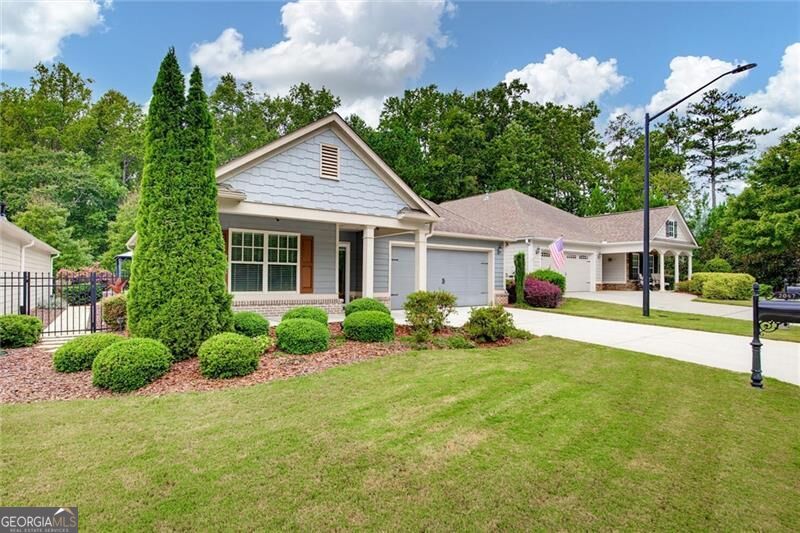 2047 Imperial Pond Property Photo 2