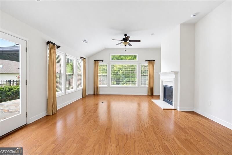 2047 Imperial Pond Property Photo 5