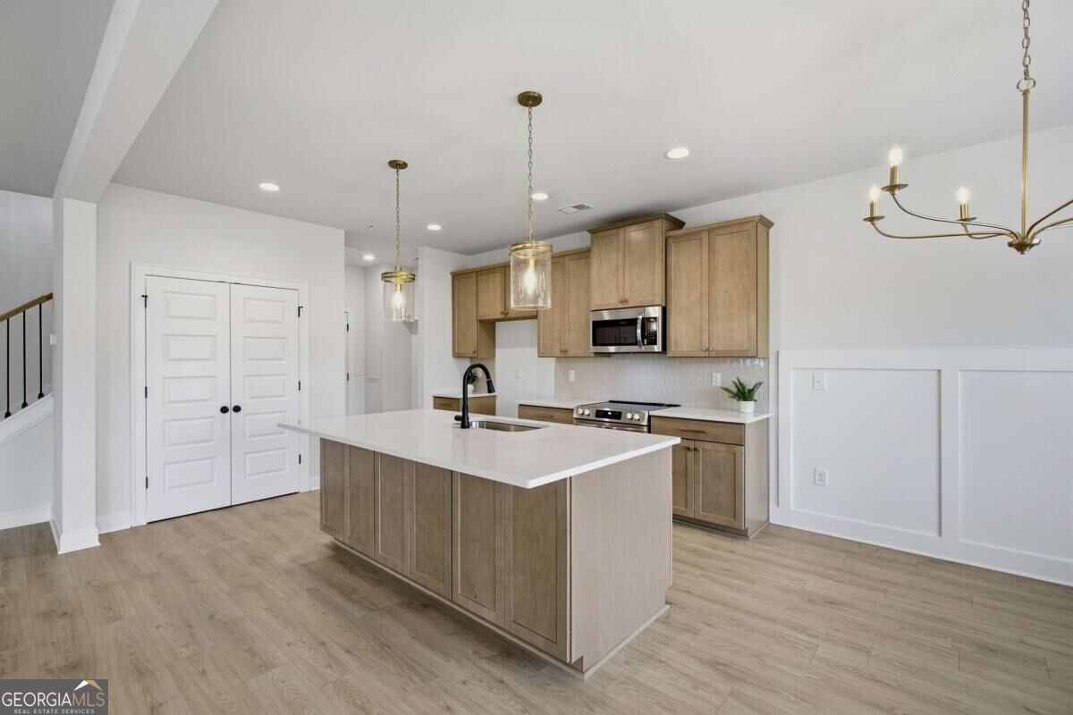 35 Aviation Road Se Property Photo 15
