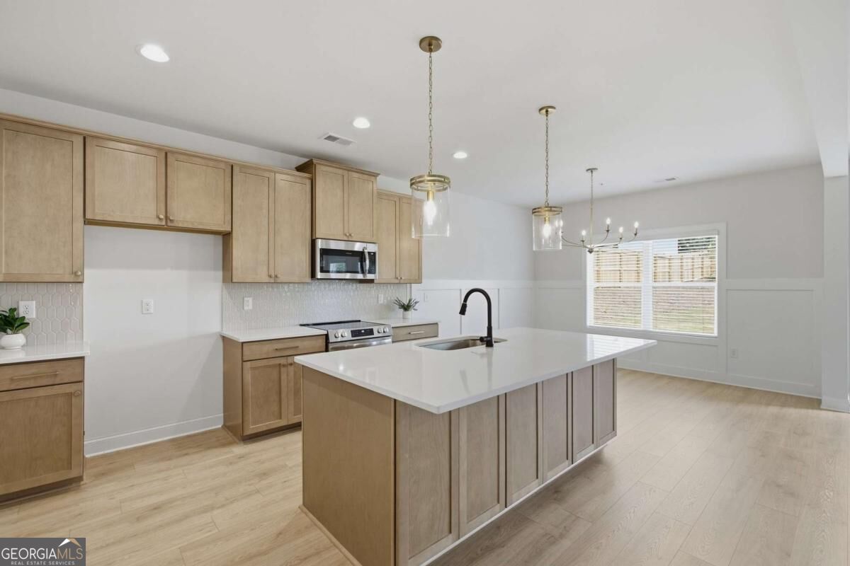 35 Aviation Road Se Property Photo 16