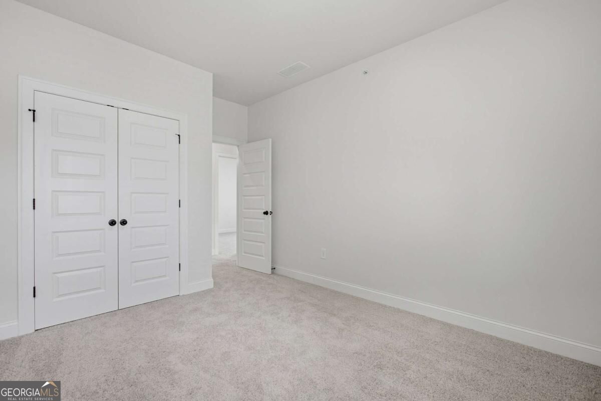 35 Aviation Road Se Property Photo 30