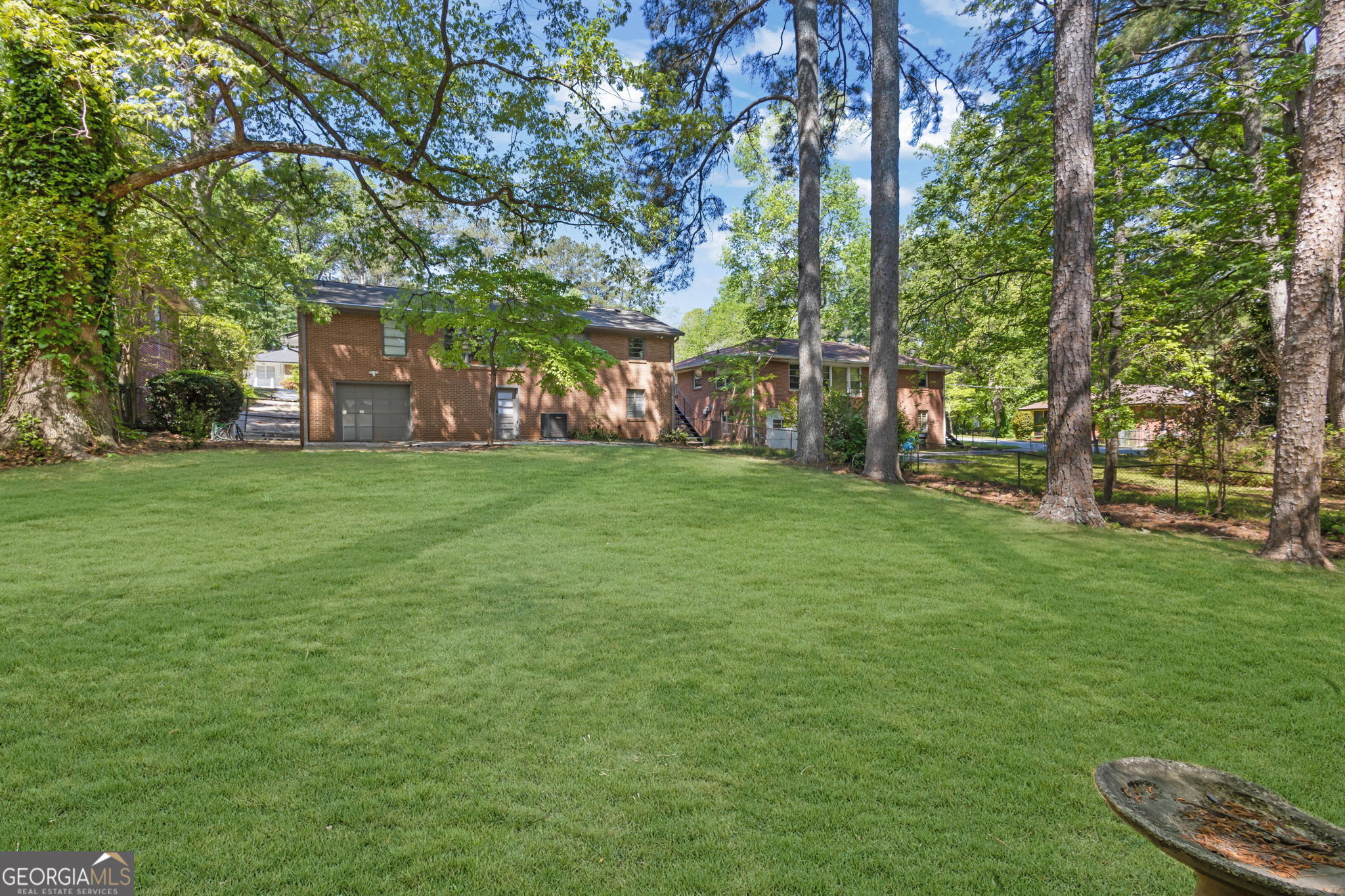 2288 Bryant Drive Property Photo 3