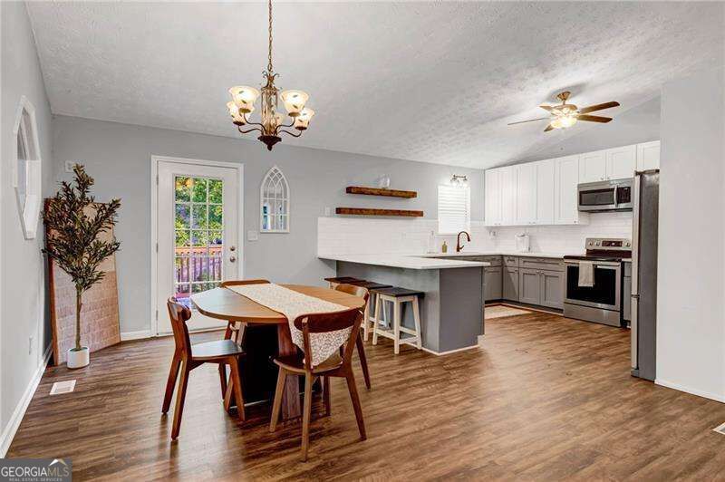 2361 Skyline Ridge Drive Property Photo 10