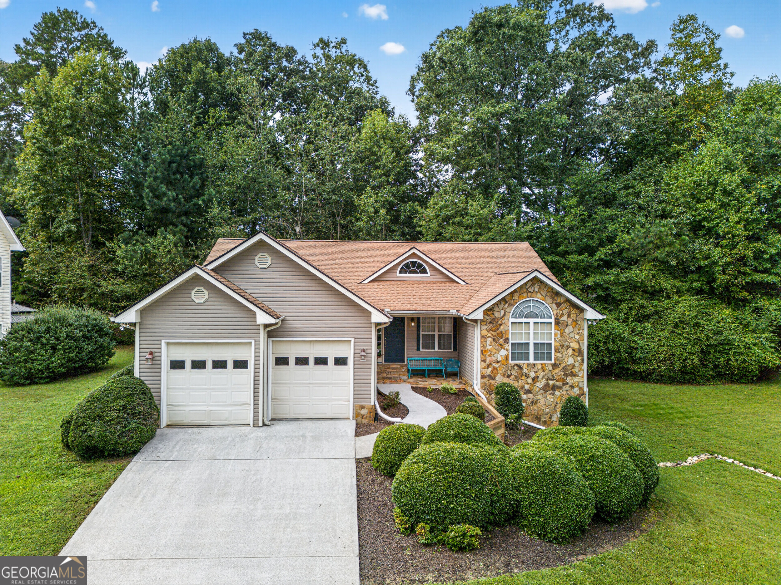 223 Stonebrook Drive Property Photo 1