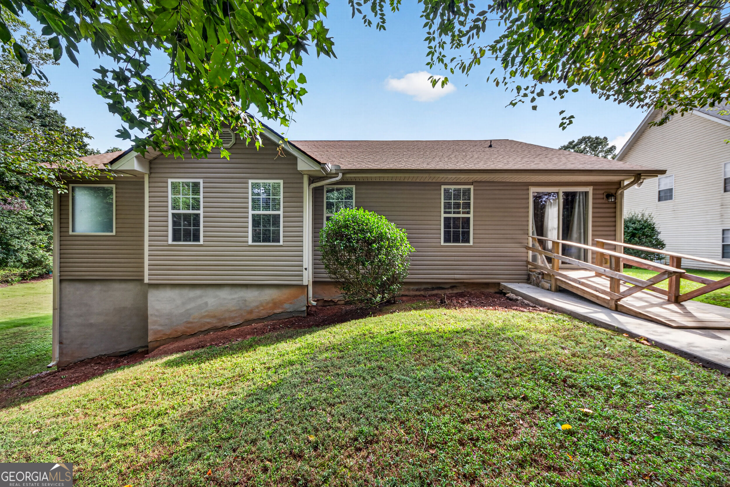 223 Stonebrook Drive Property Photo 34