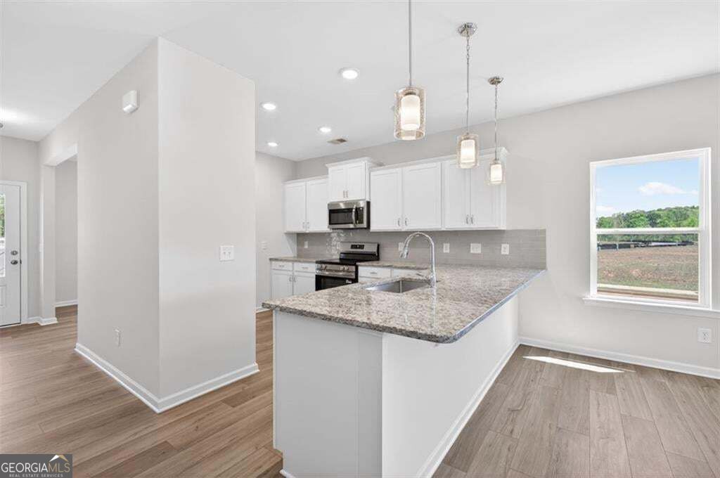 709 Sinclair Lane Property Photo 10