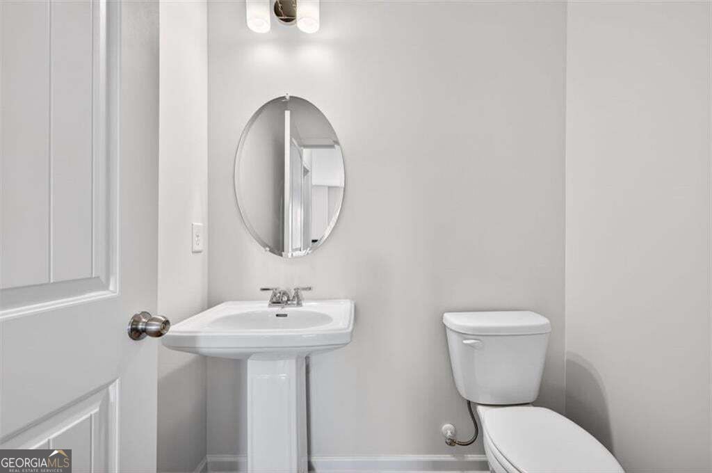 709 Sinclair Lane Property Photo 23