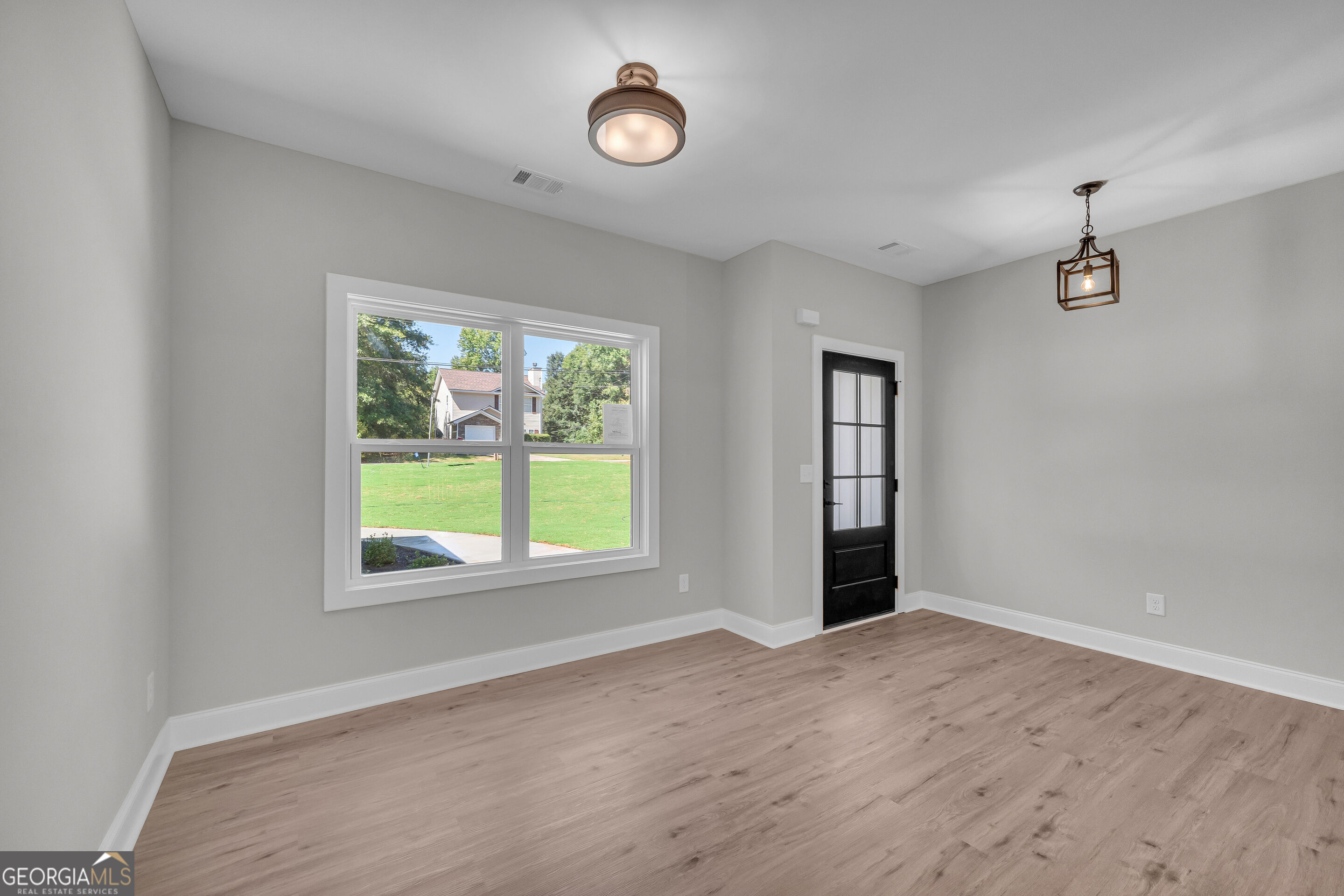 64 Harbor Heights Circle Property Photo 8