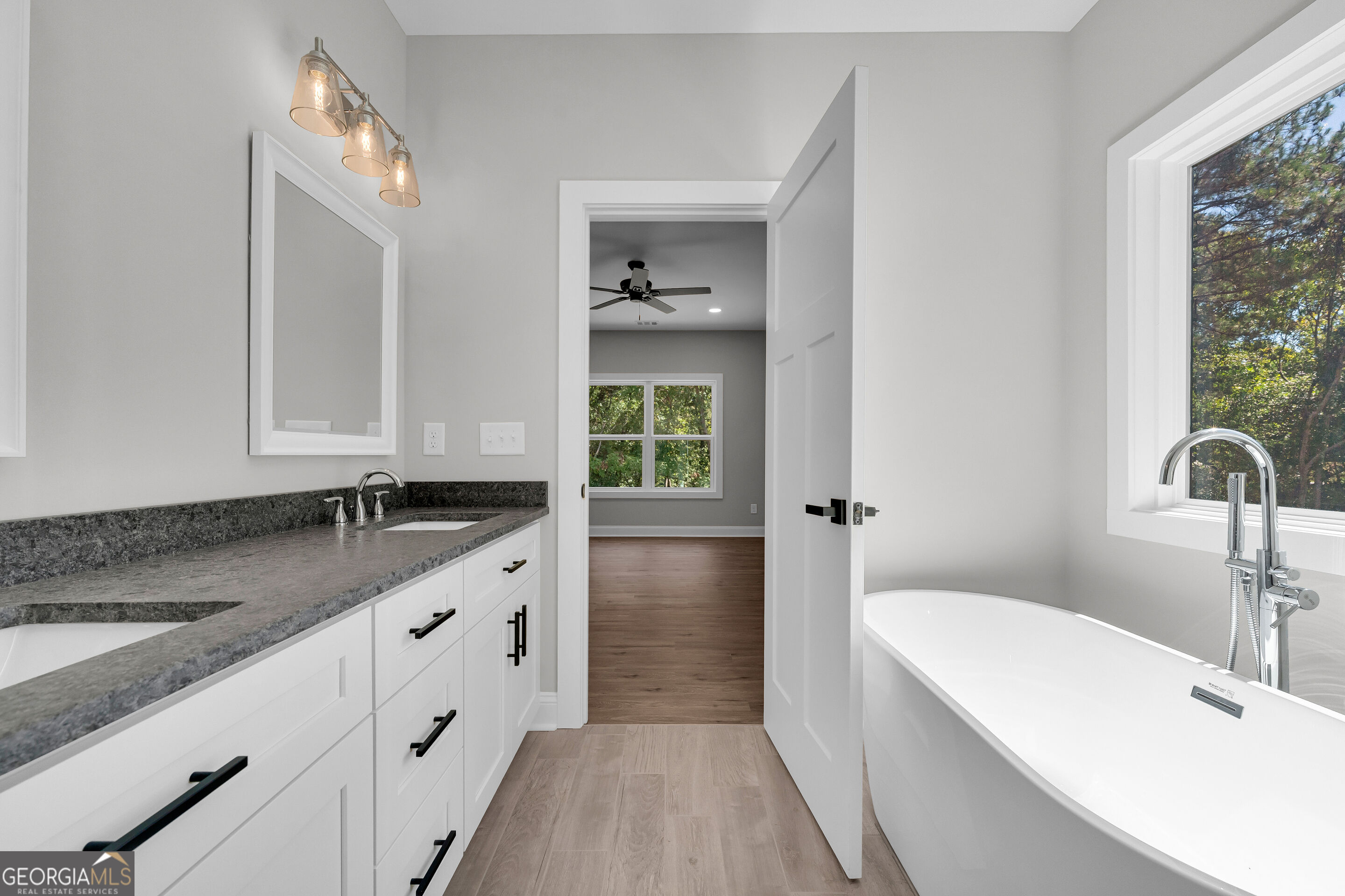 64 Harbor Heights Circle Property Photo 17