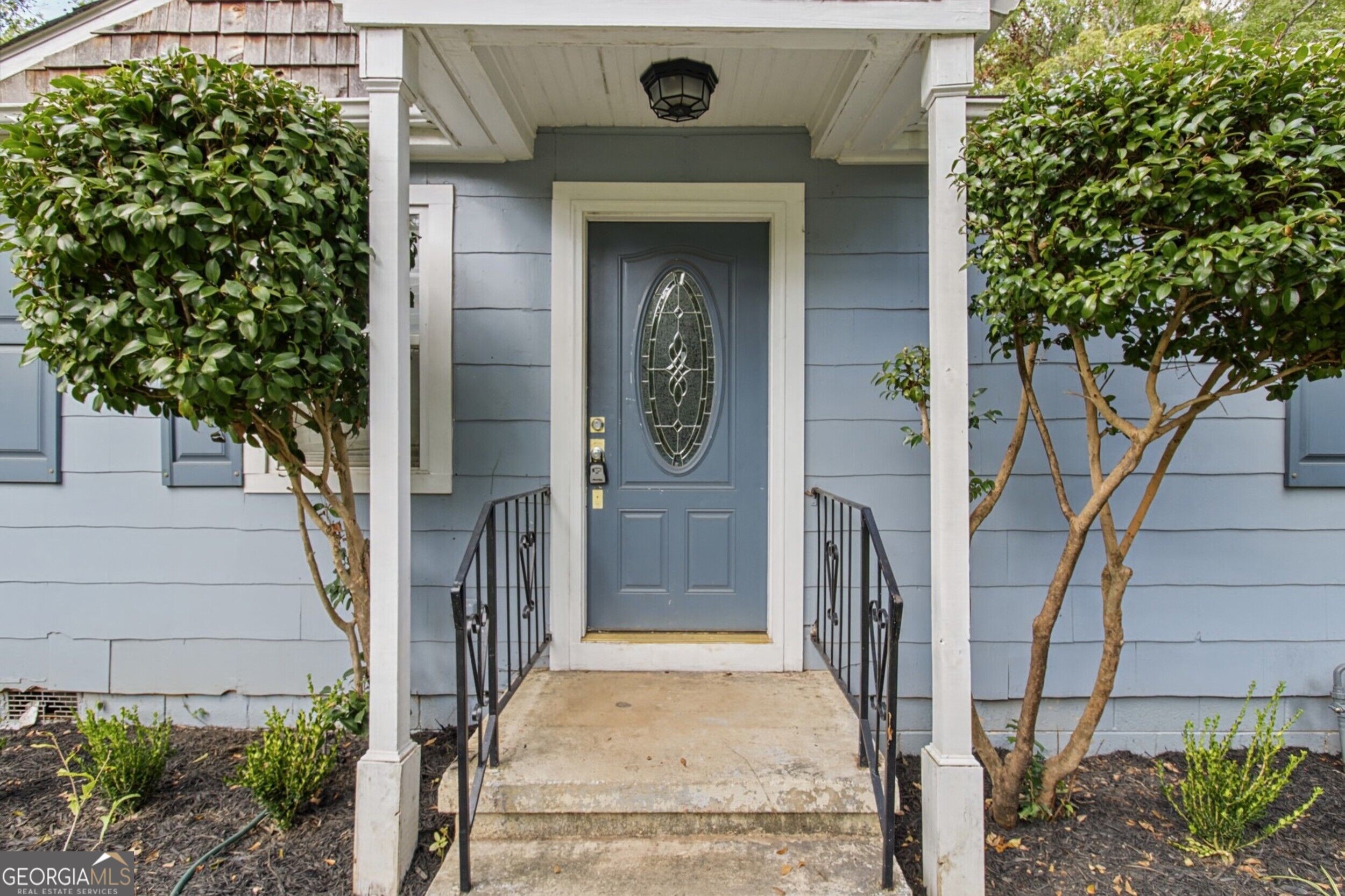 1726 Jobeth Avenue Se Property Photo 3