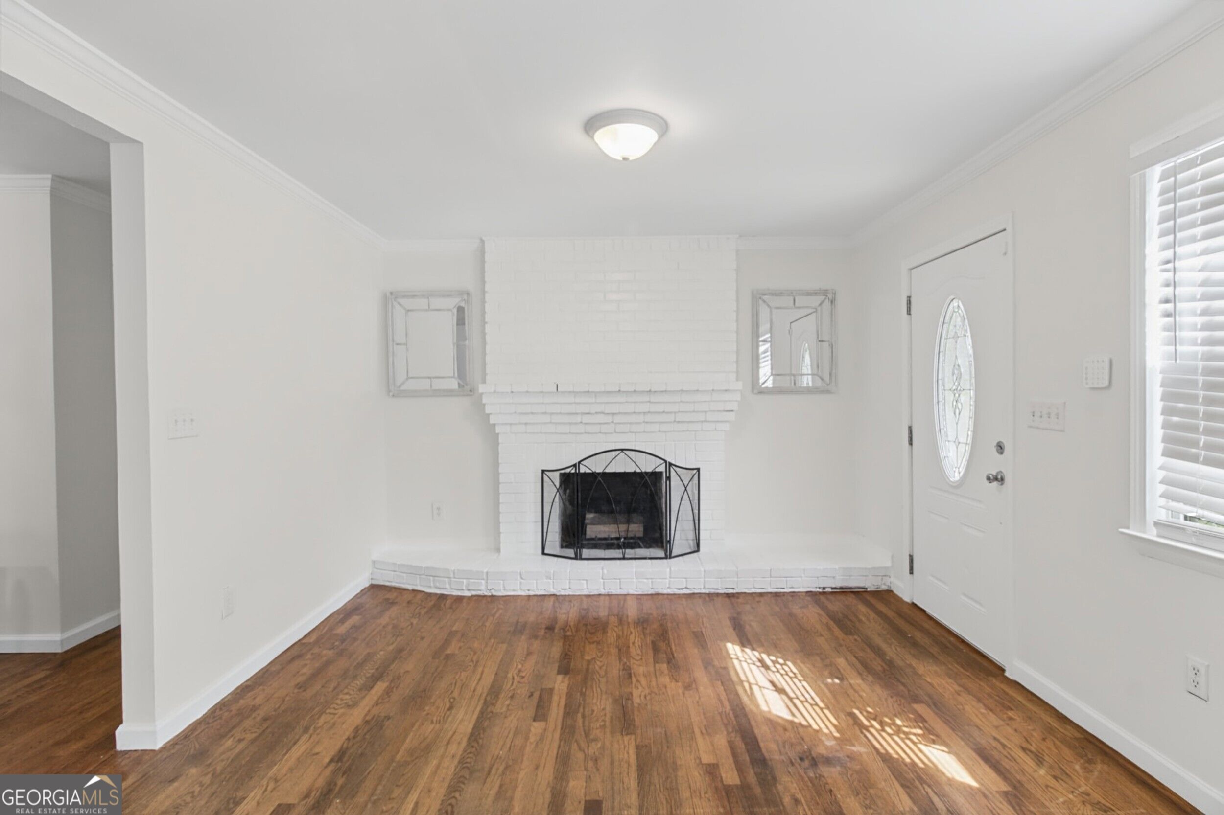 1726 Jobeth Avenue Se Property Photo 4