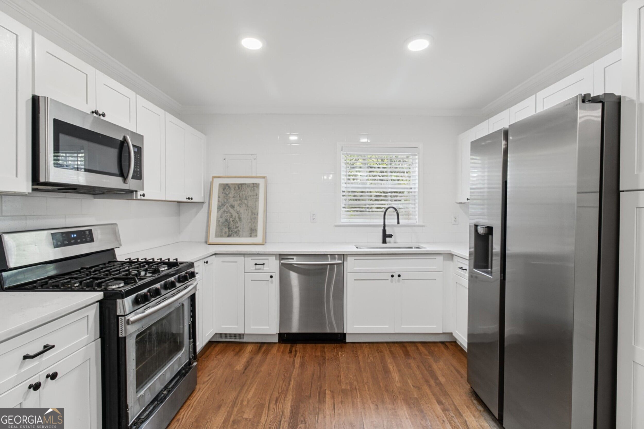 1726 Jobeth Avenue Se Property Photo 9