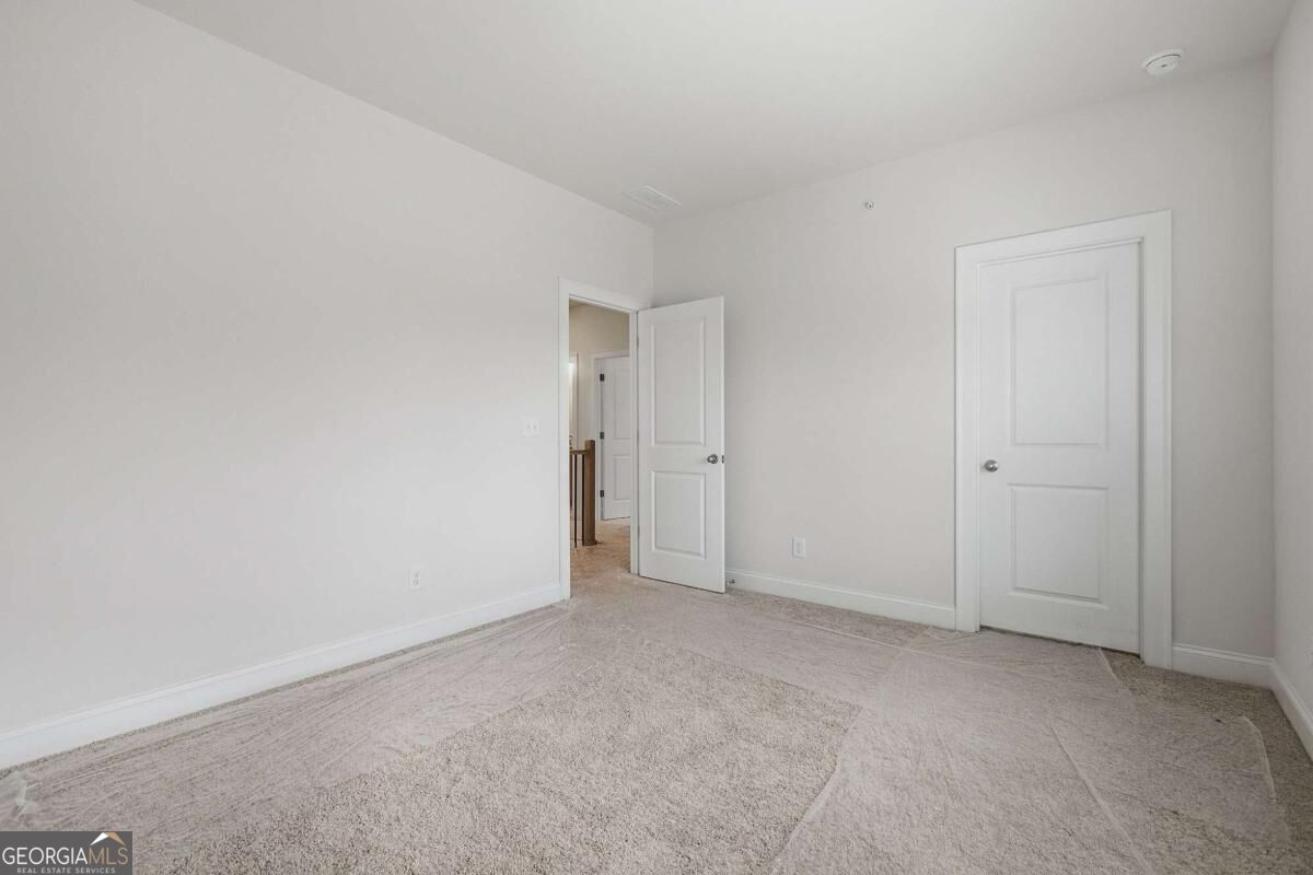 41 Aviation Road Se Property Photo 26