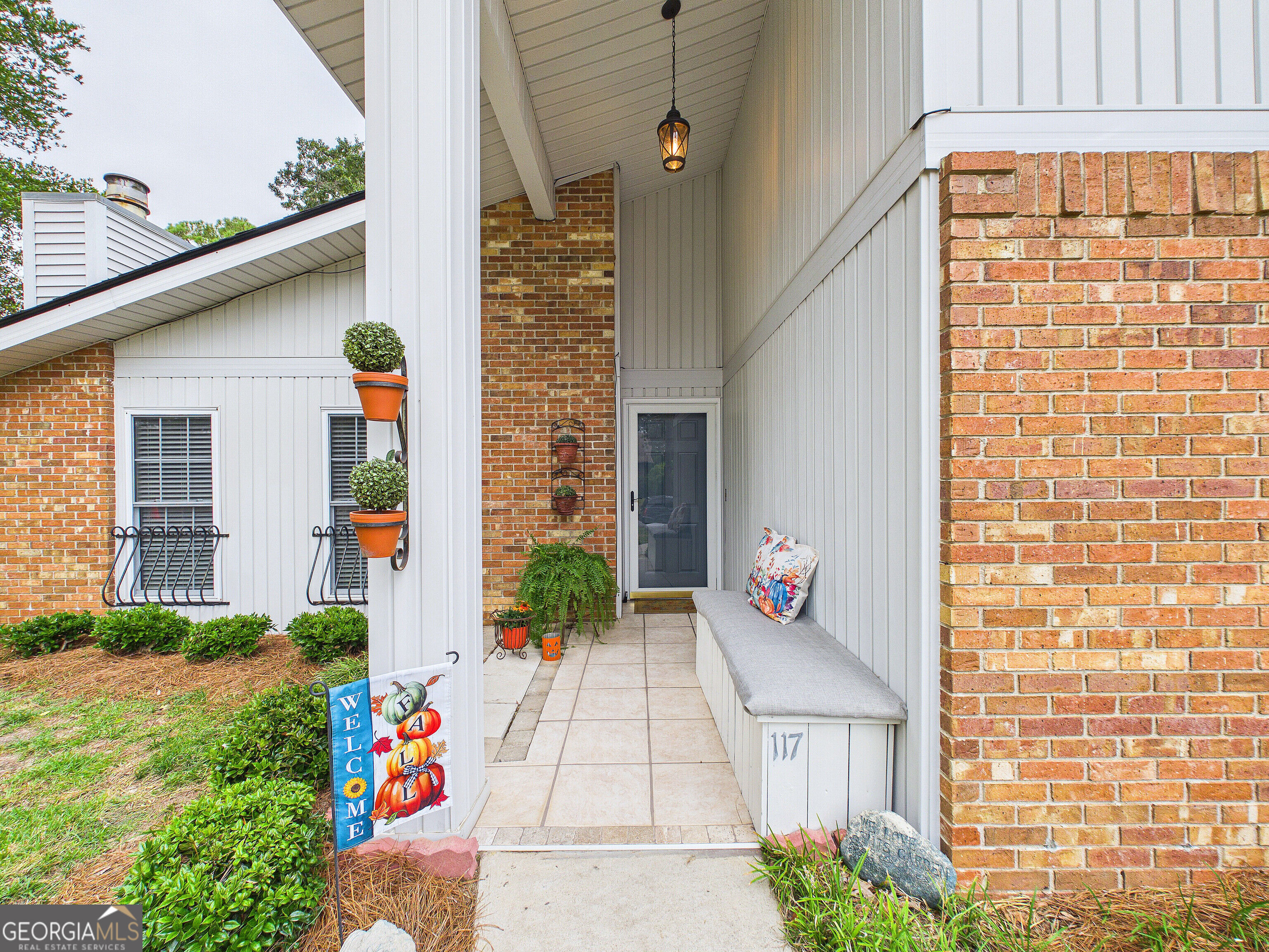 117 Lake Front Drive Property Photo 10