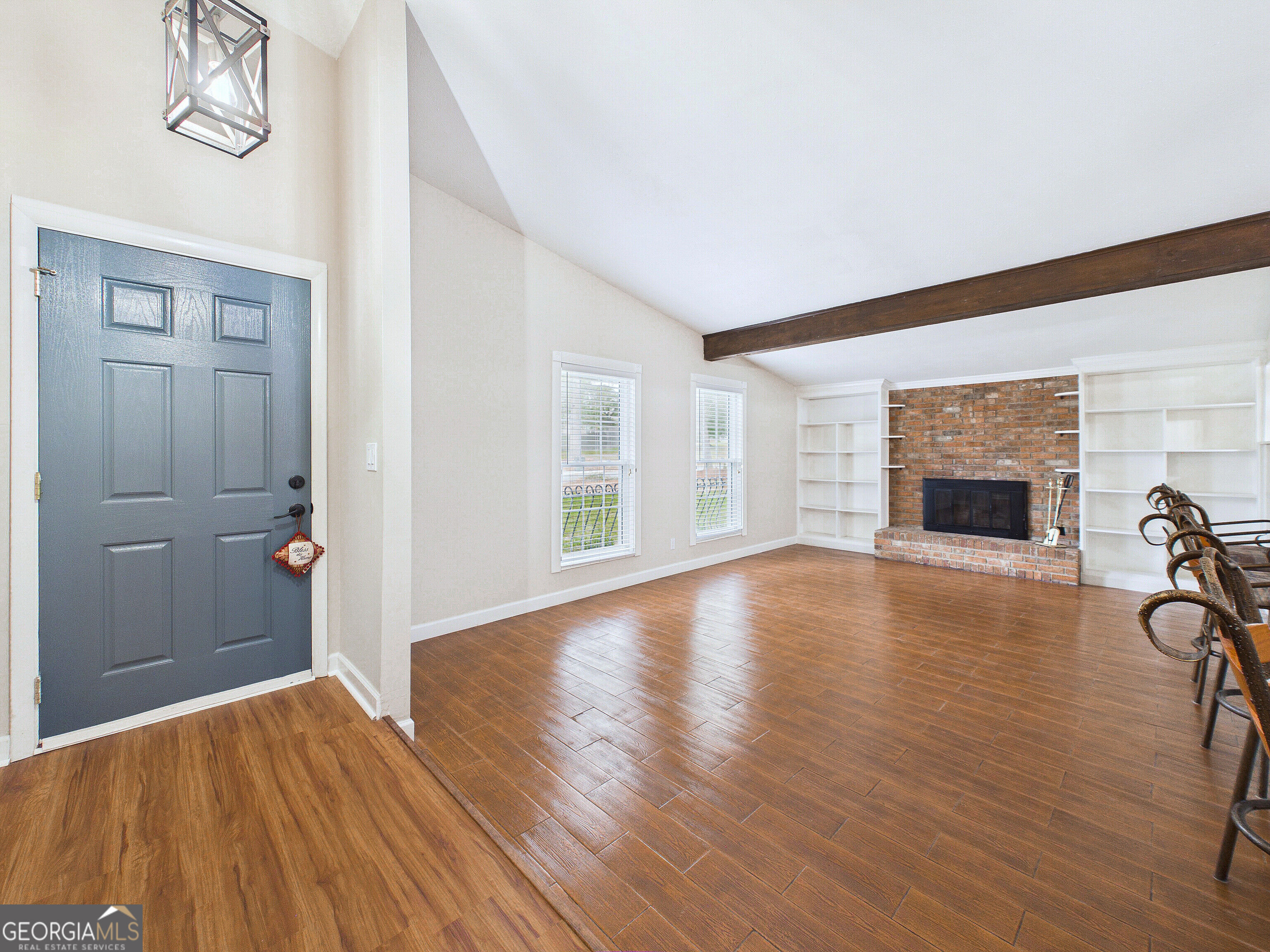 117 Lake Front Drive Property Photo 14