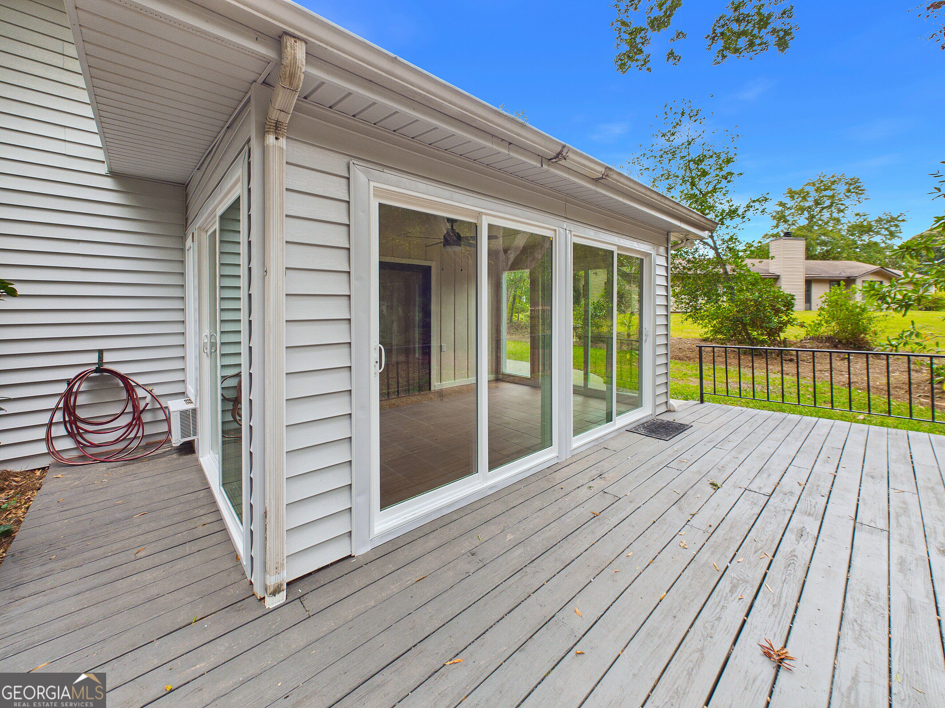 117 Lake Front Drive Property Photo 85