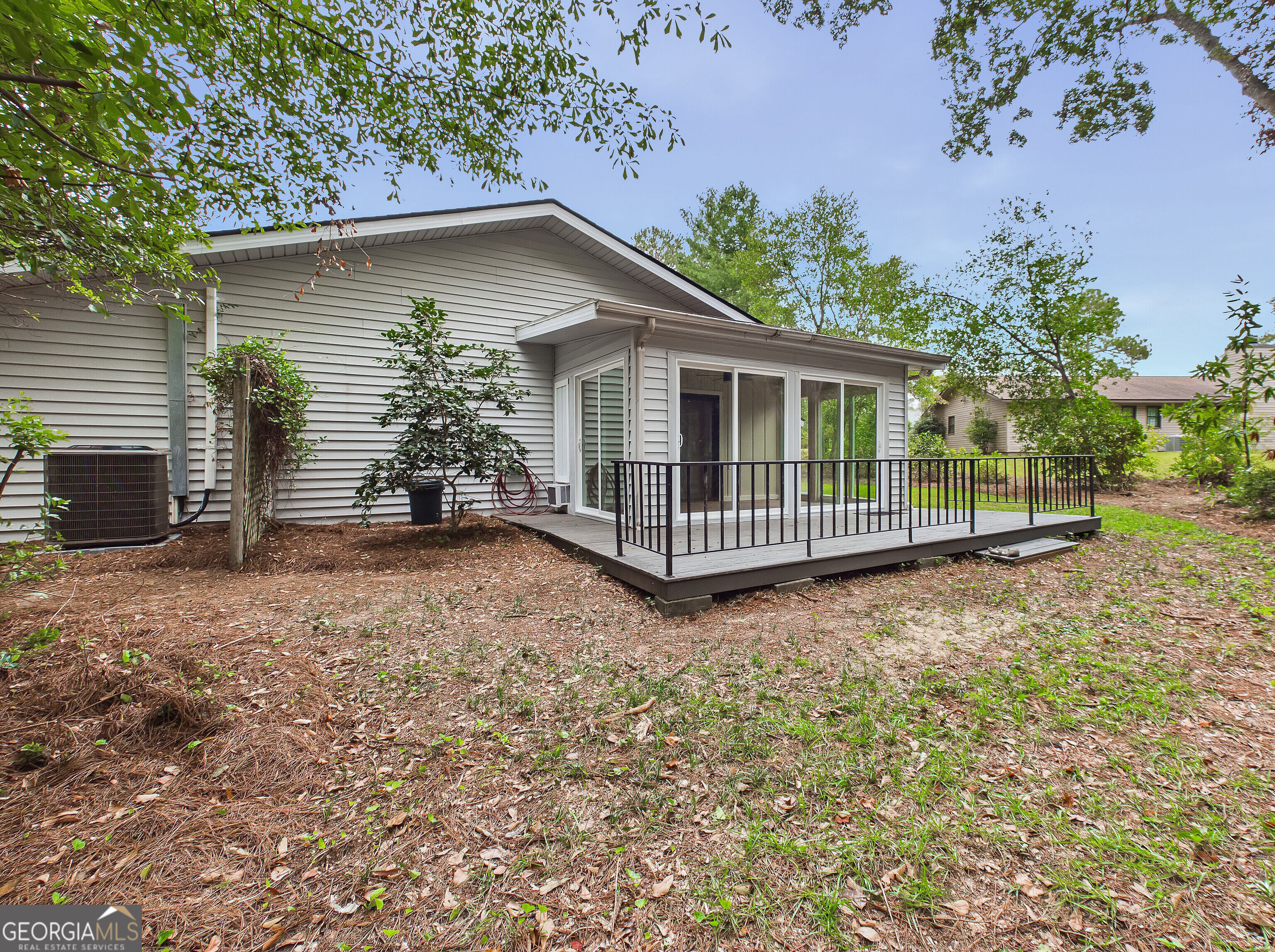 117 Lake Front Drive Property Photo 92
