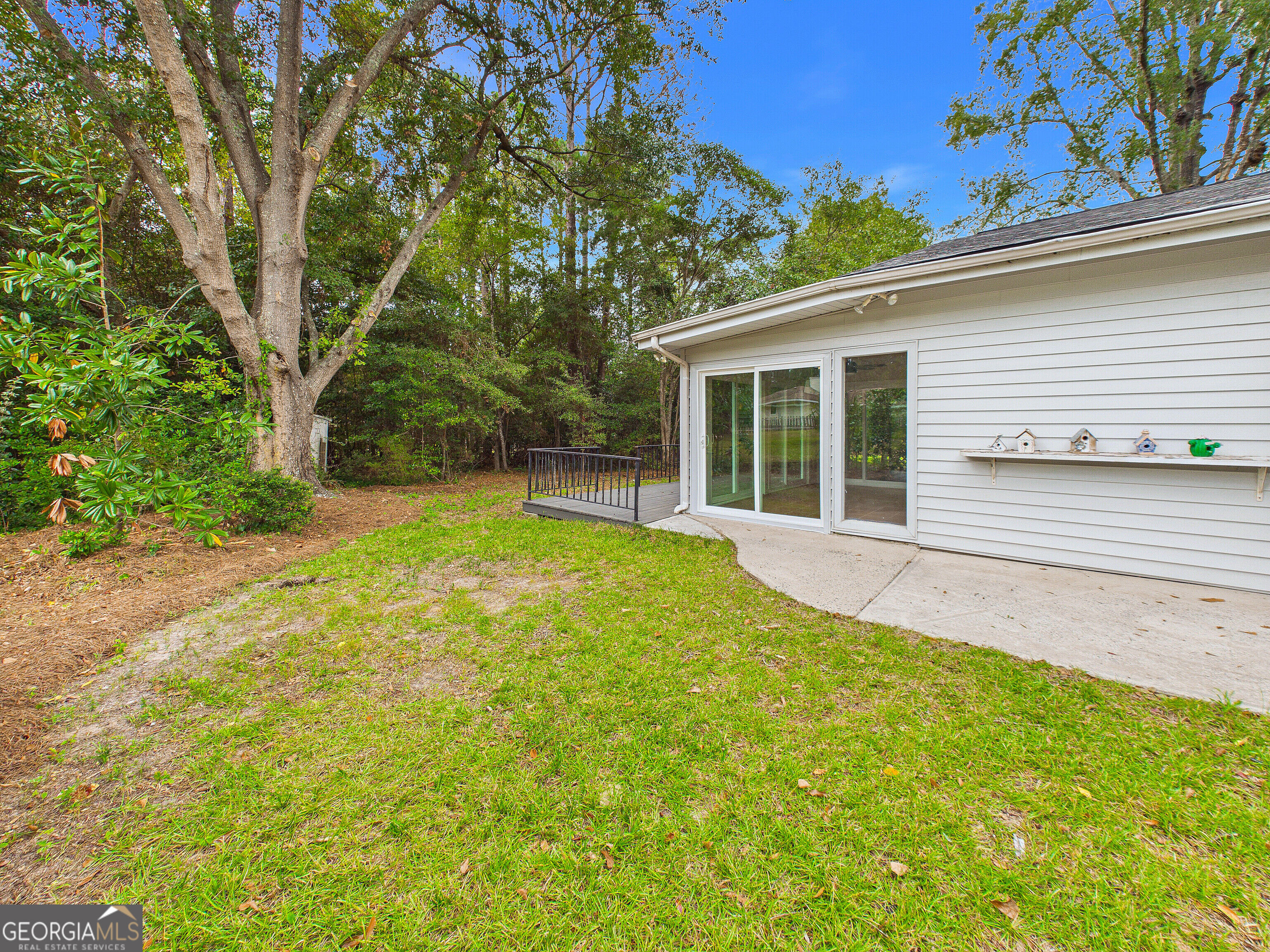 117 Lake Front Drive Property Photo 94