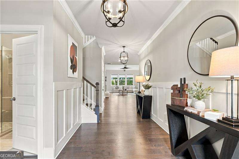427 Parkbrook Way Property Photo 4