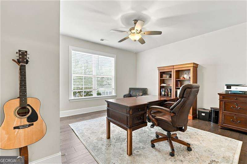 427 Parkbrook Way Property Photo 5