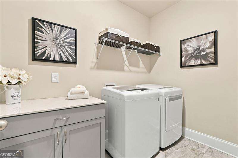 427 Parkbrook Way Property Photo 13