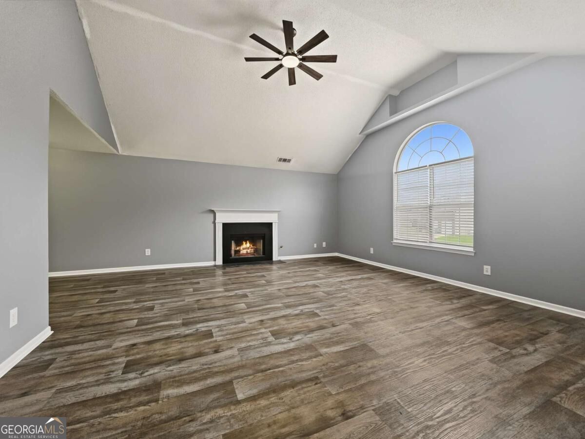6195 Idlewood Circle Property Photo 4