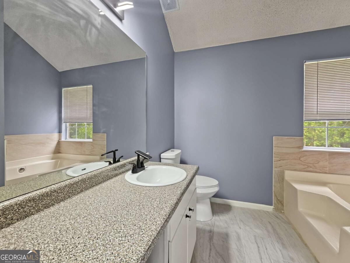 6195 Idlewood Circle Property Photo 14