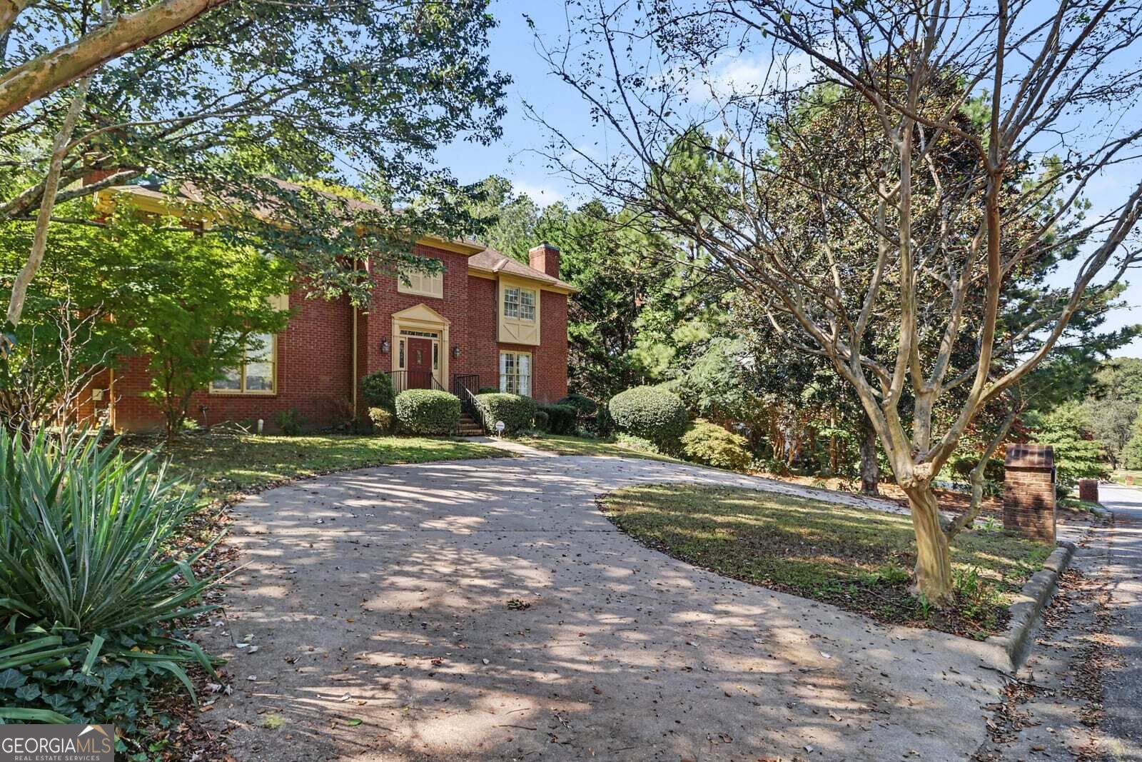 8880 Carroll Manor Drive Property Photo 1