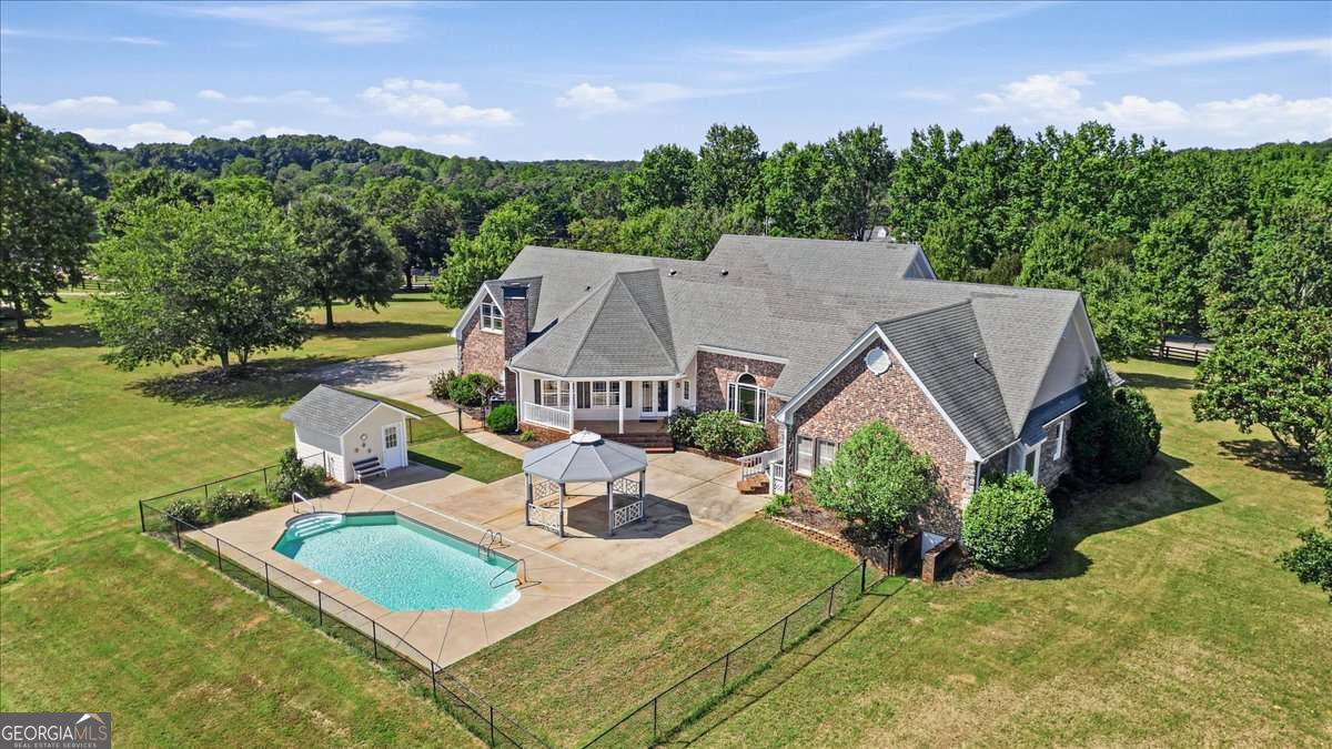 436 James Powers Road Property Photo 4