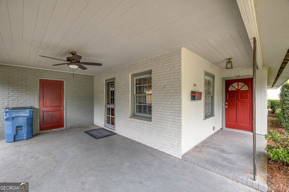 604 Bartow Street Property Photo 5