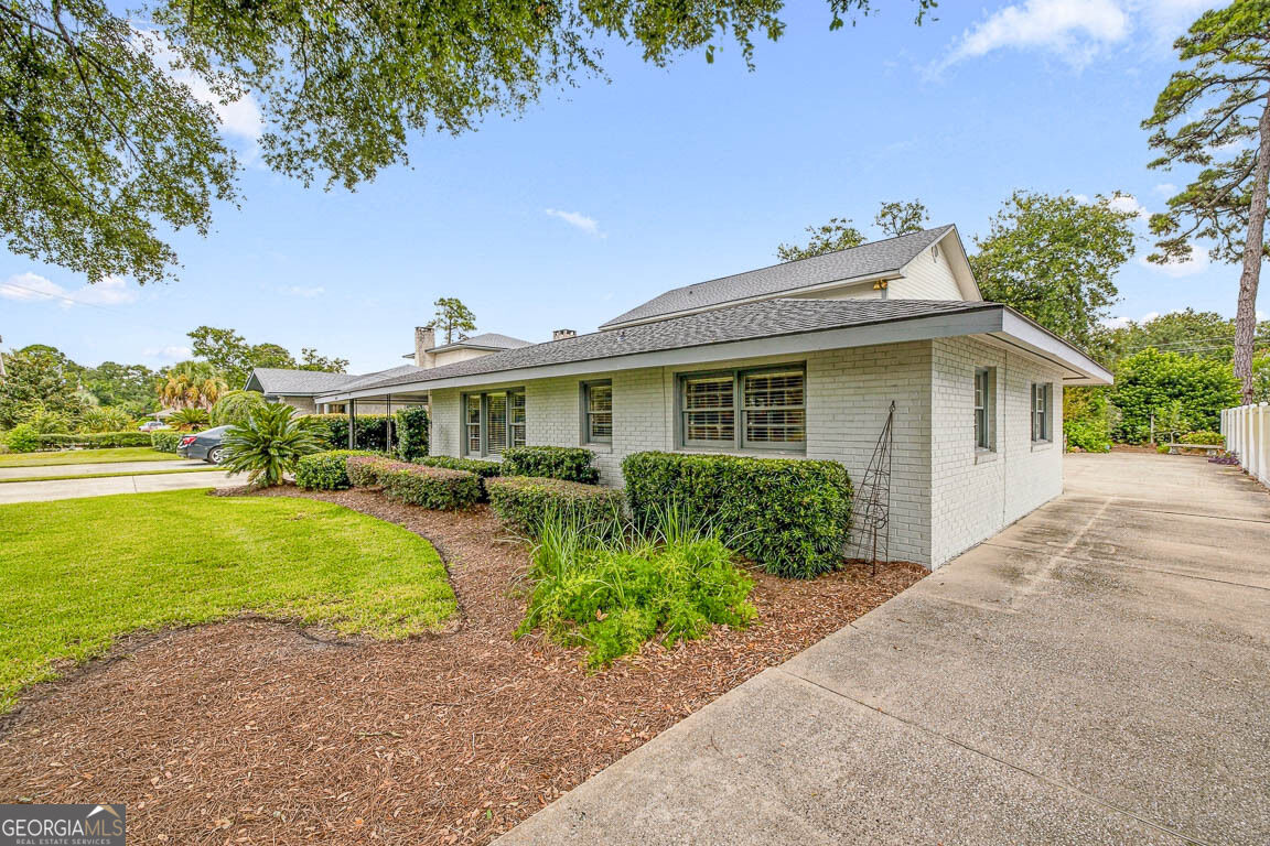 604 Bartow Street Property Photo 6